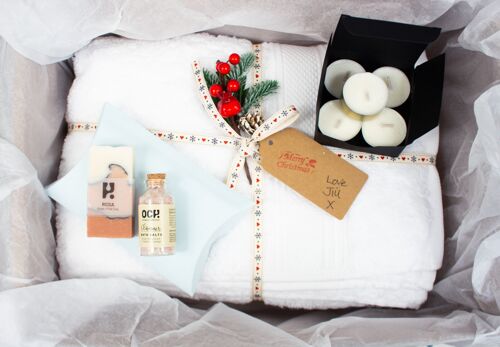 Xmas Spa Gift Box, Relaxation Set for her, Natural Handmade soap, bath salts & candles with Egyptian Cotton bath towel