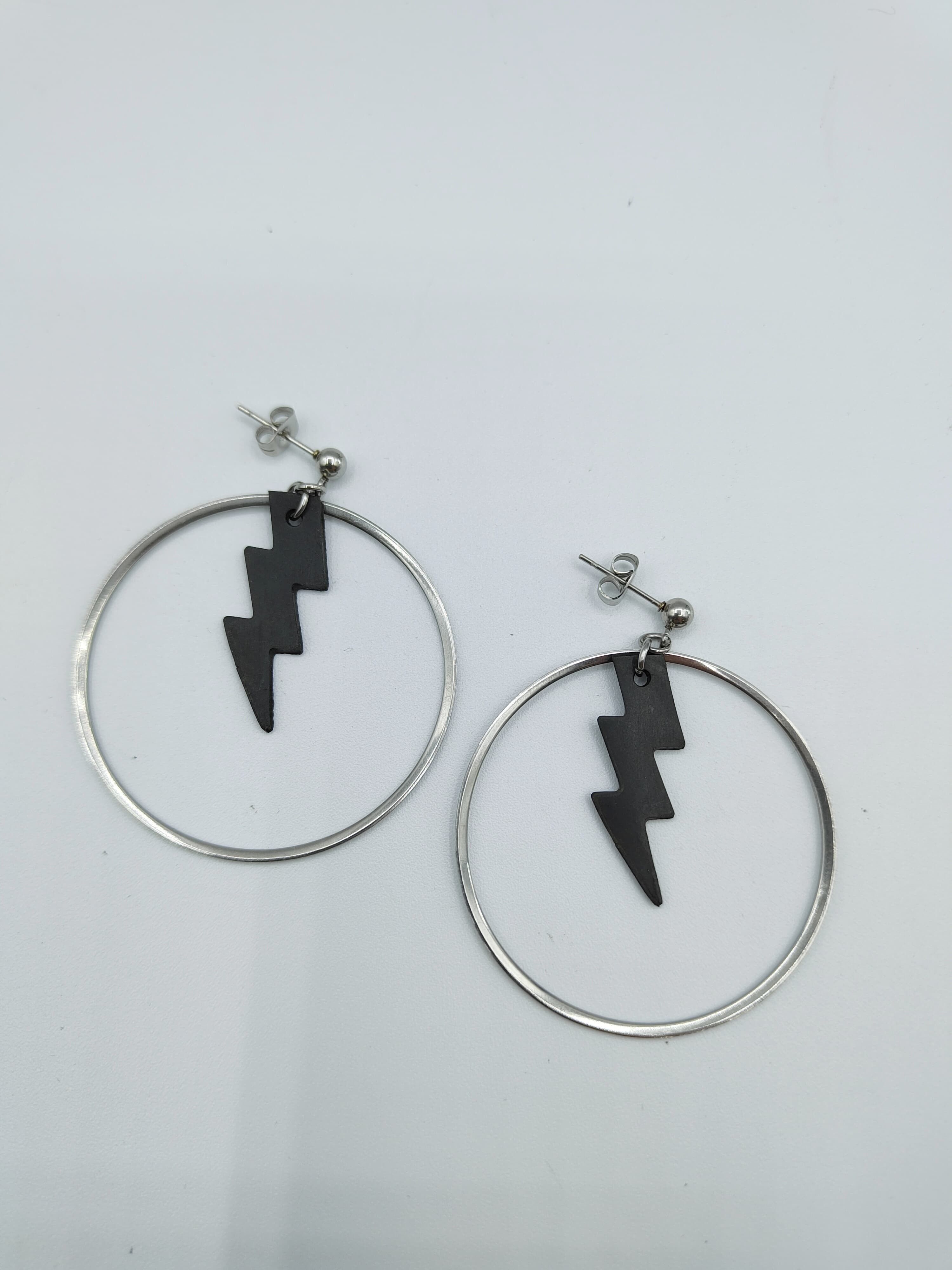 Orecchini a cerchio Eclair in gomma riciclata