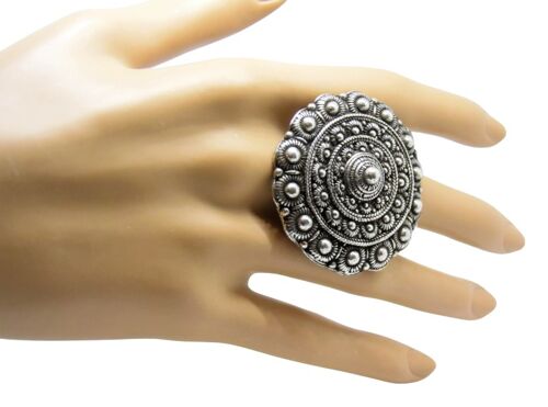 Very big ring with many zeeuwse knopjes 4,5 cm, silverplated, one size fits all