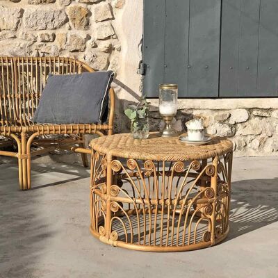 Round coffee table in natural rattan and woven top Pavone