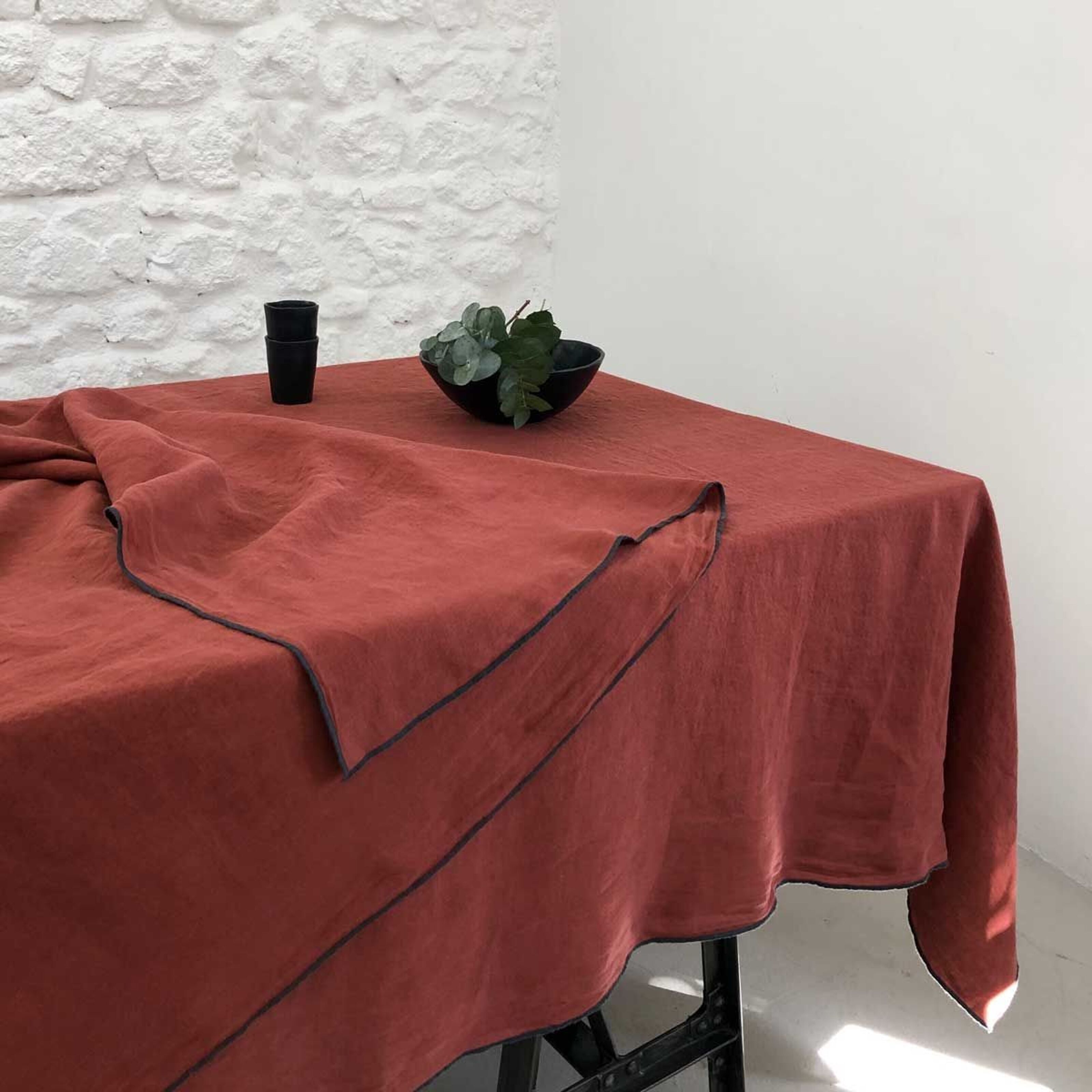 170x300cm Oslo overlock Buy wholesale curtain Vernet washed terracotta - or Passage linen tablecloth