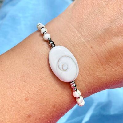 mother-of-pearl bracelet / Emy
