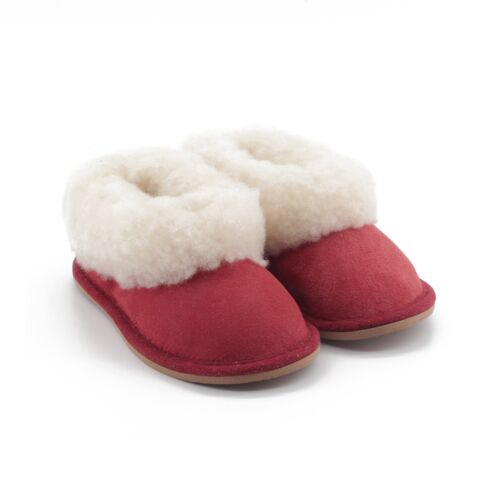 Children's red sheepskin slippers