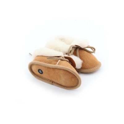 Baby beige sheepskin slippers
