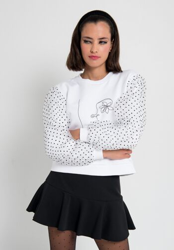 Sudadera de Mujer de Algodón Blanco Manga Doble, Mangas Plumeti Globo de Organza Blanco con Lunares, Sudadera Virginia de Tejido Polar con Estampado de Silueta de Cara, Diseño Español de Alta Calidad 3