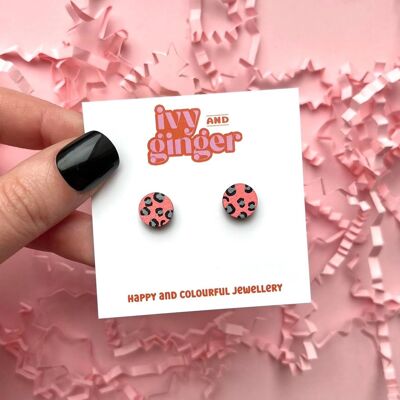 Mini orecchini a bottone con stampa leopardata circolare rosa e grigia