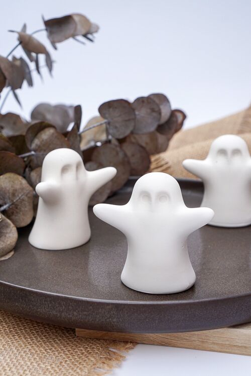 Halloween Trio Of Ghosts Decorative Ornament Set