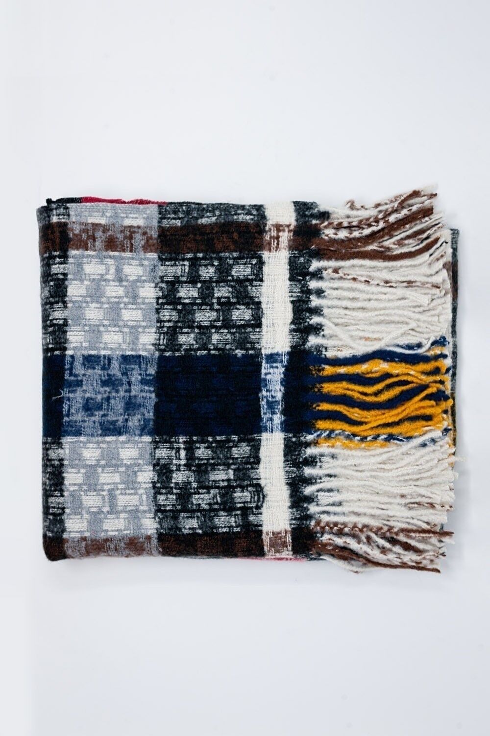 Übergroßer, karierter Schal in Schwarz