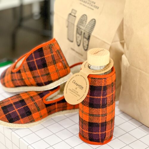 Craft box in orange tartan colour: 1 Chopette glass gourd + 1 pair of Charentaise slippers - Sizes series 1