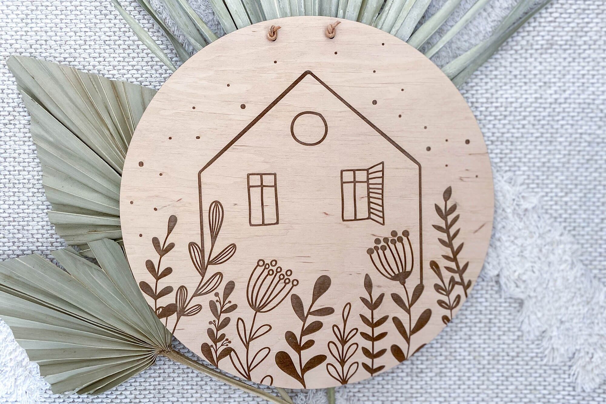 The Flower House - 25cm