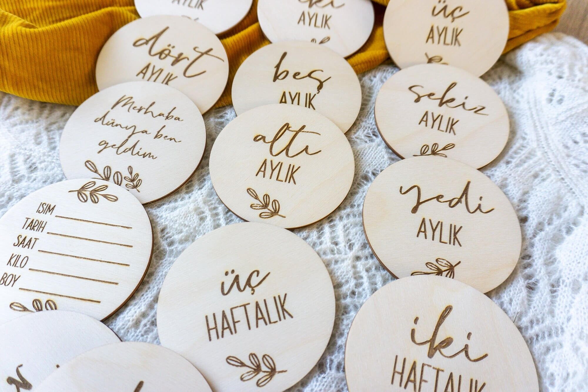 Pietre miliari del bambino, incluso il tema natale in turco