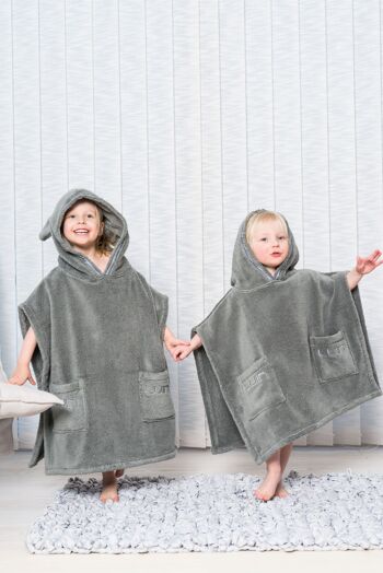 Serviette poncho 5-10 ans. Granit