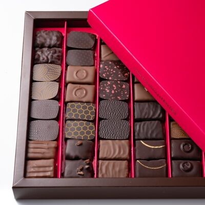 Pleasure box of 48 chocolates