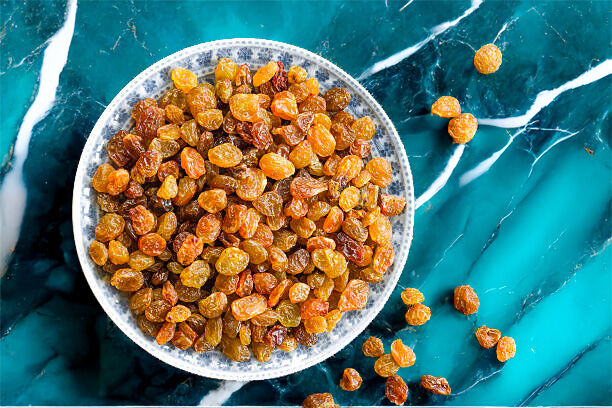 Organic Golden Smyrna Raisins from Greece - Sulfite-Free - 120g - HECOSFAIR