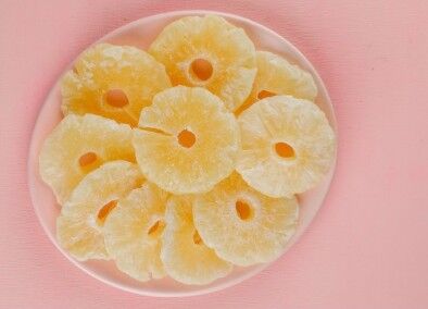 Ananas di Cayenna essiccato biologico e del commercio equo e solidale dal Togo - 100 g - HECOSFAIR