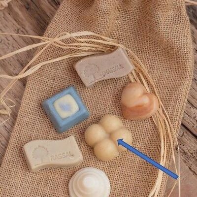 Very mild natural exfoliating soap enriched with shea - 18g