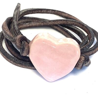 Bracelet cuir avec coeur en céramique rose clair
