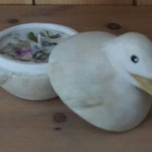 A Seagull Candlepot from our 'Feathers' series