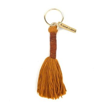 porte-clés à long pompon durable marron - coton biologique et cuir fin - fait à la main au Népal - cintre de sac - porte-clés à long pompon 1