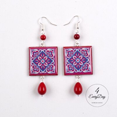 Earrings : majolica red and blue squares