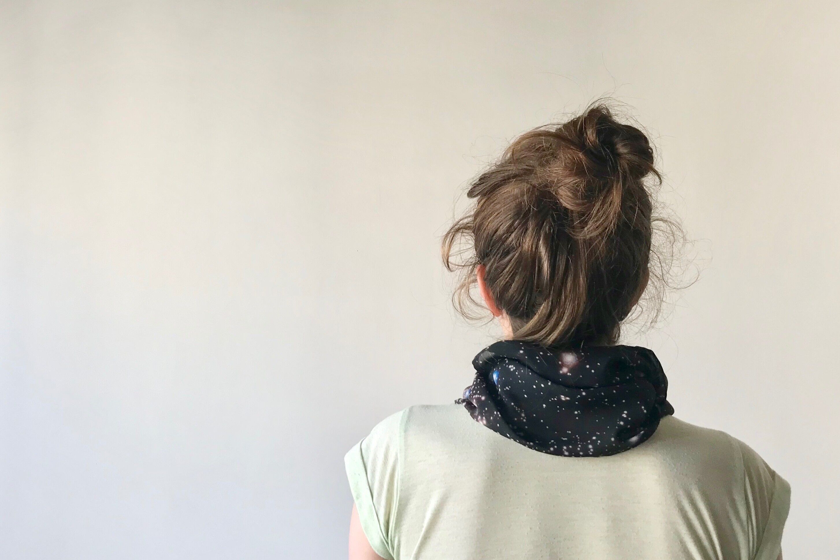 JWST-Galaxienhaufen-Schal (35 cm x 140 cm)