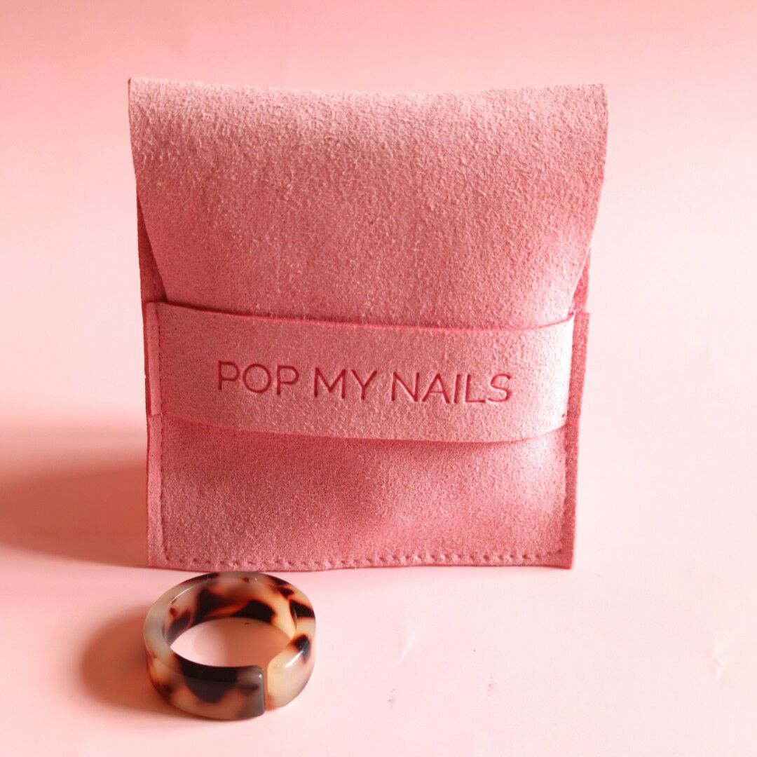 bague acrylique marron &amp; crème