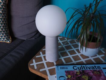 Lampe à poser en béton - Phare ampoule Porcelaine 4