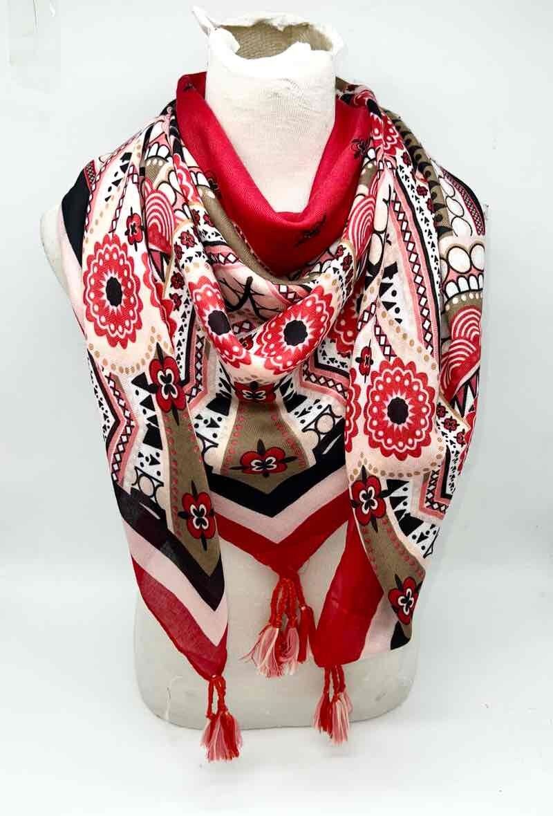 Grande piazza con pompon