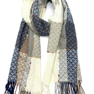 Soft scarf with sparkle