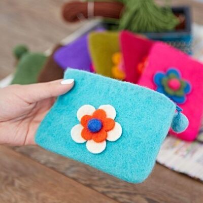 Felt Daisy Purse