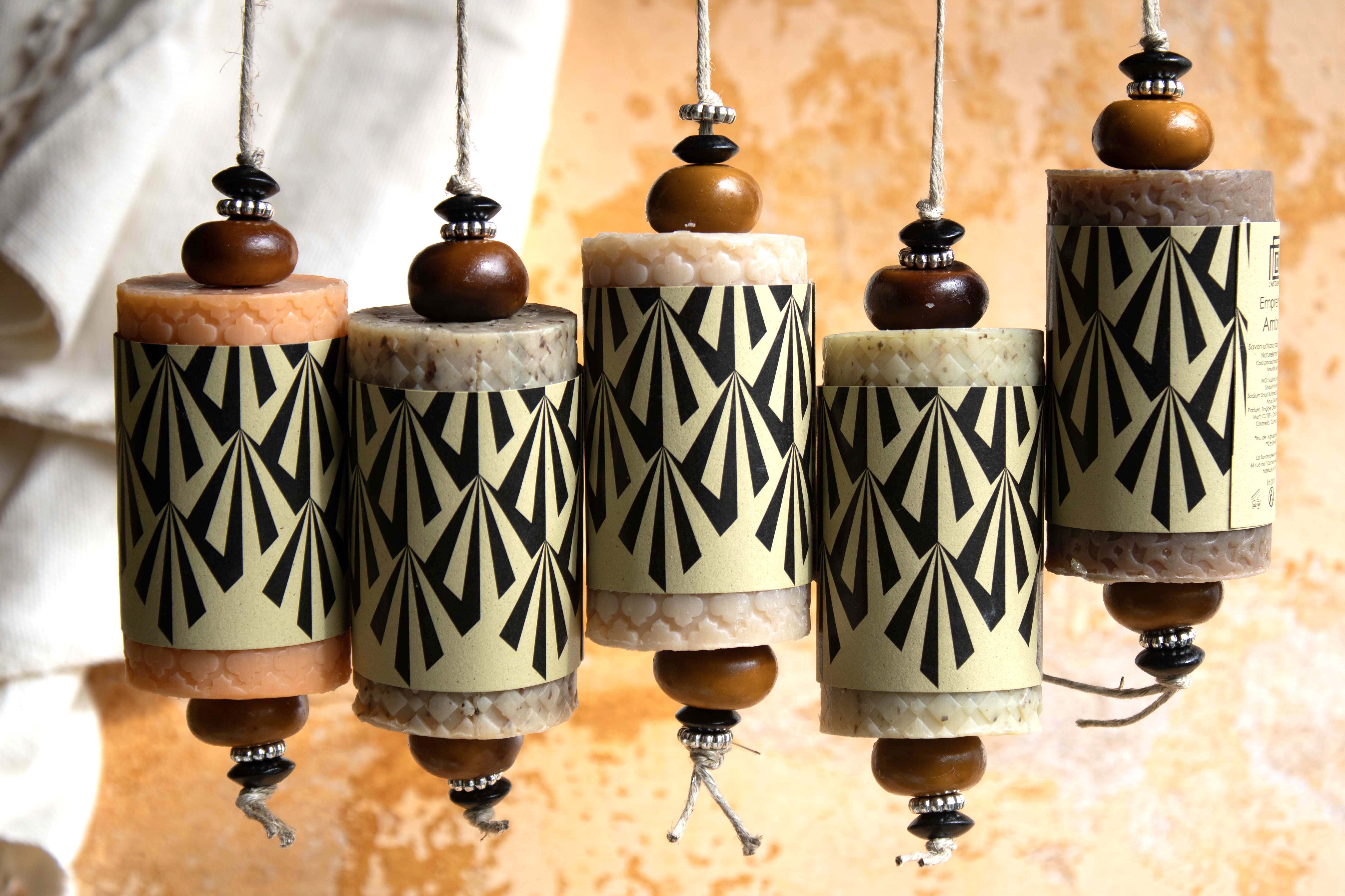 Weiße Moschusseife am Seil