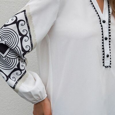 Bluse mit Kontrast-Boho-Print-Weiß