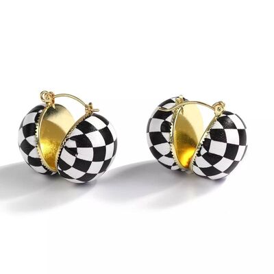 La Vienne Gold Checker Pearl Drop Earrings