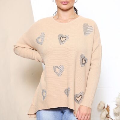 Kamelfarbener Winterpullover mit kleinem Glitzerherz