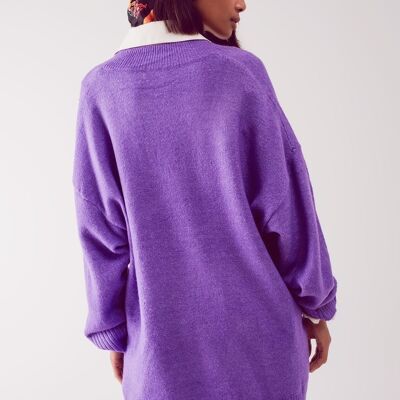 Übergroßes Pulloverkleid mit V-Ausschnitt in Lila