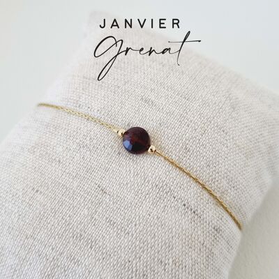 Birthstone bracelet for the month of January: Garnet