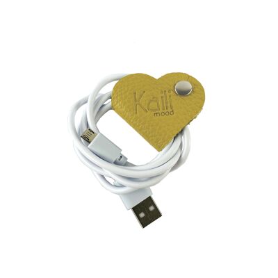 K0039RB | Enrollacables corazón hecho en Italia en cuero genuino plena flor, grano dólar - Color amarillo - Dimensiones: 5 x 8 x 0,5 cm - Embalaje: caja de regalo con fondo/tapa rígidos