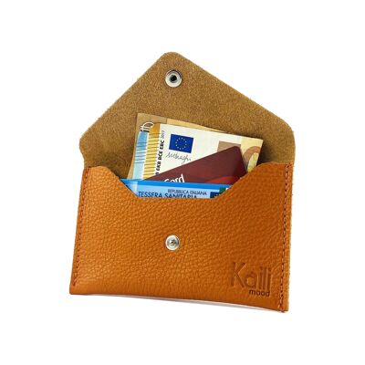 K0040LB | Beutel mit Klappe. Hergestellt in Italien aus echtem Vollnarbenleder, genarbter Dollar – Farbe Orange – Maße: 13 x 8 x 0,5 cm – Verpackung: stabiler Boden/Deckel in Geschenkbox