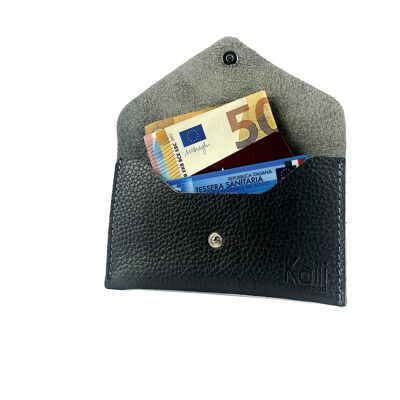 K0040AB | Sachet with flap Made in Italy in genuine full-grain leather, grained dollar - Color Black - Dimensions: 13 x 8 x 0.5 cm - Packaging: rigid bottom/lid Gift Box