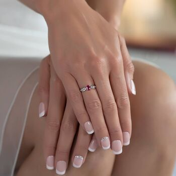 Bague Or Blanc Rubis et diamants 1.32grs 4