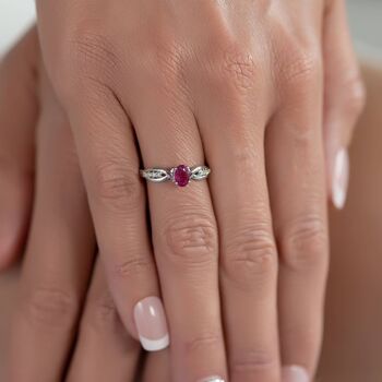 Bague Or Blanc Rubis et diamants 1.32grs 3