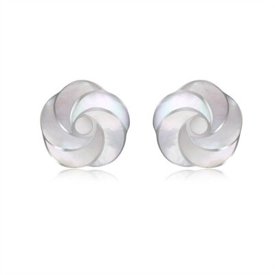 White mother-of-pearl flower earrings in 925 silver K45005