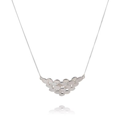 Collier Pétales Nacre blanche sur chaîne argent massif 48011