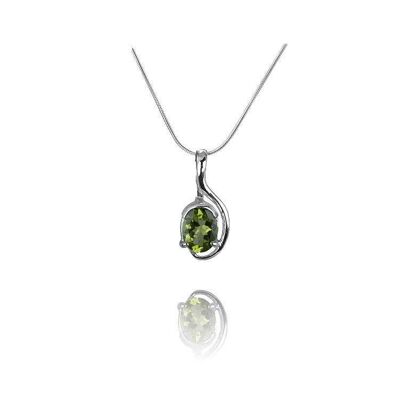 Natural Peridot stone pendant set with 925 silver 2351