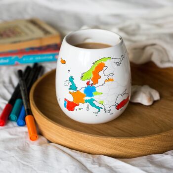 couleur de carte de l'Europe dans la tasse en céramique | Tasses de voyage 3