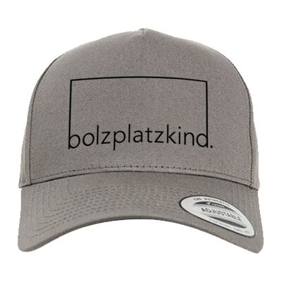 Bolzplatzkind Curved Snapback Cap Grau Schwarz