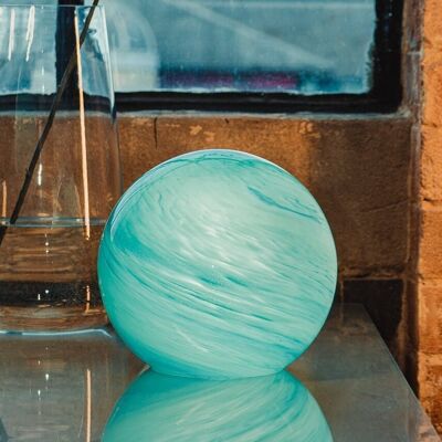 Lampada da tavolo in vetro soffiato a mano - fluidi intrecci di colori blu GL012
