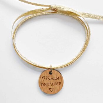 Ancien Bracelet 3 tours médaille gravée bois dormeuse ronde "mamie on t'aime" 2