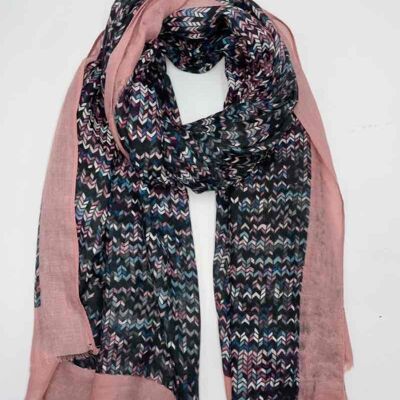 Geometric pattern scarf