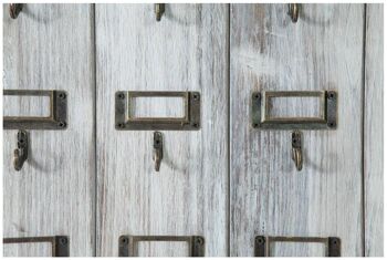 Vitrine porte-clés en bois finition blanc antique L5475 4